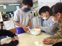 6年5組_学活_池田幸恵_お別れ会（クレープ作り）_5