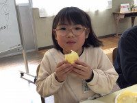 6年5組_学活_池田幸恵_お別れ会（クレープ作り）_26