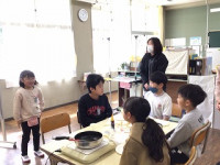 6年5組_学活_池田幸恵_お別れ会（クレープ作り）_37
